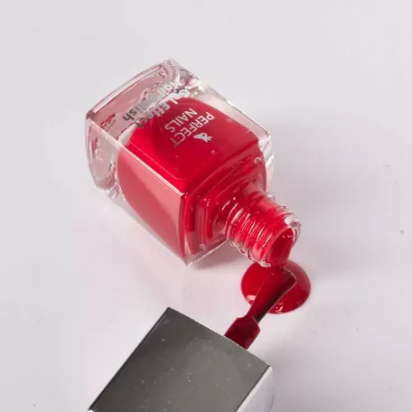 Gél Lakk hatású körömlakk #001 - Red 7ml - Perfect Nails